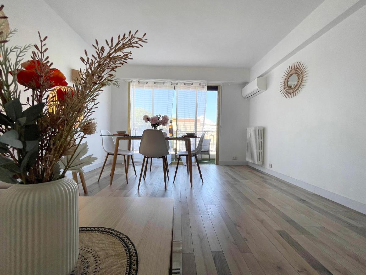Comfortable Apartment With Parking - Antibes Riviera Kültér fotó